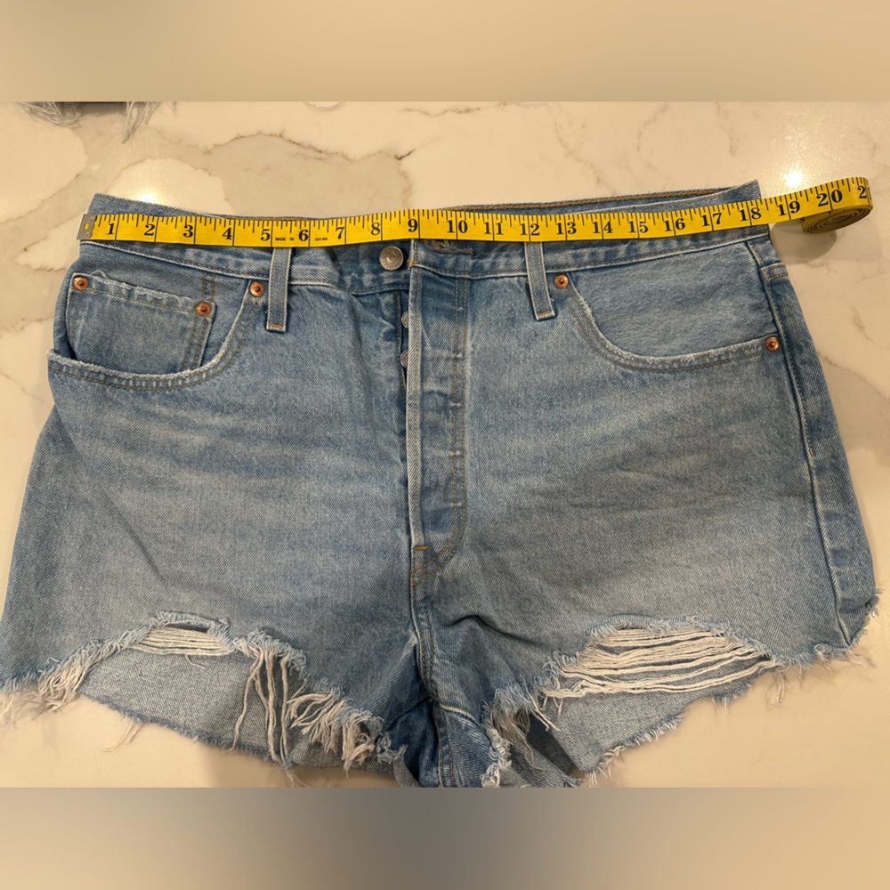 Levi’s 501 denim shorts